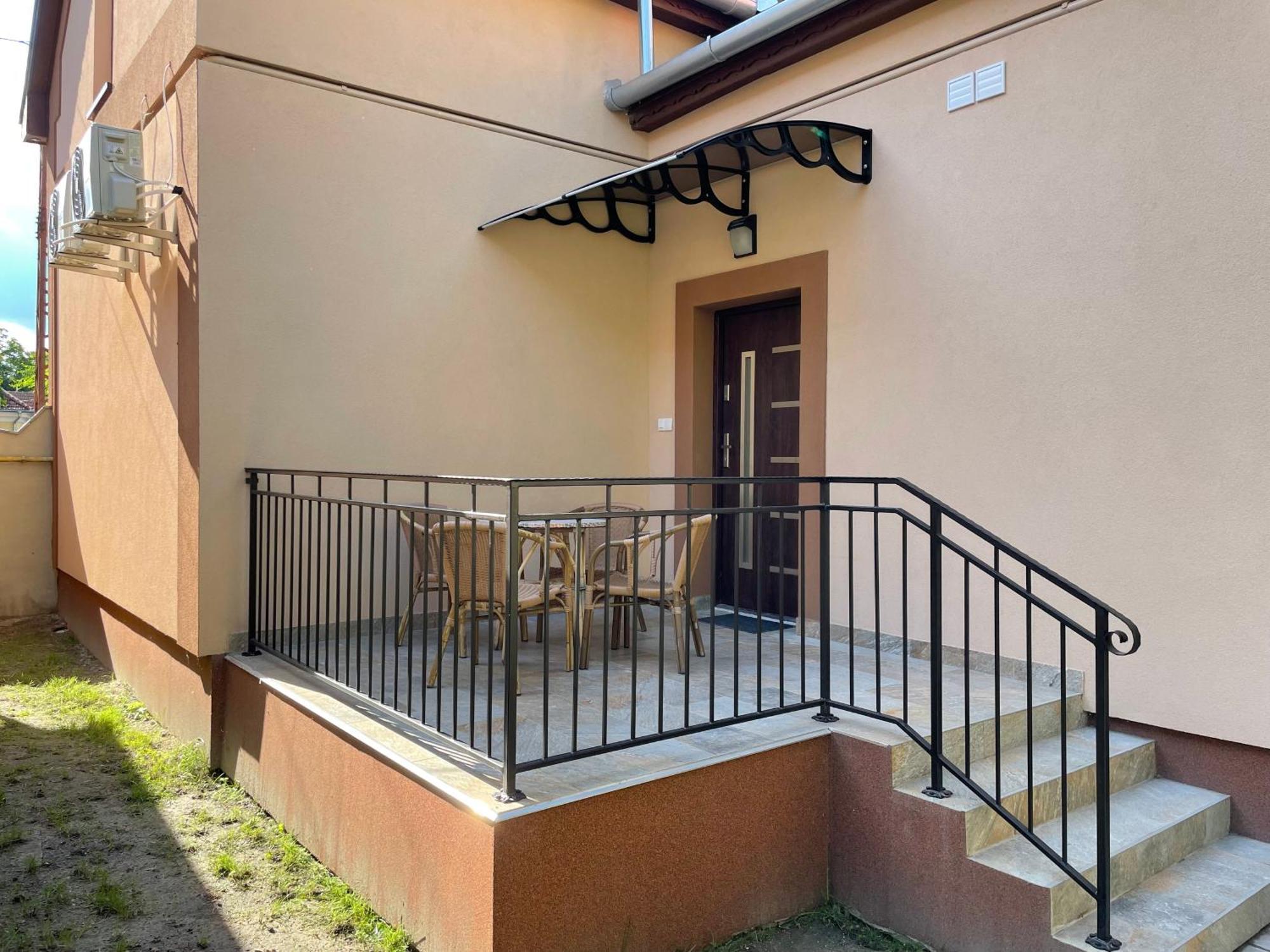 Kovács Apartmanház Kiskunhalas Quarto foto